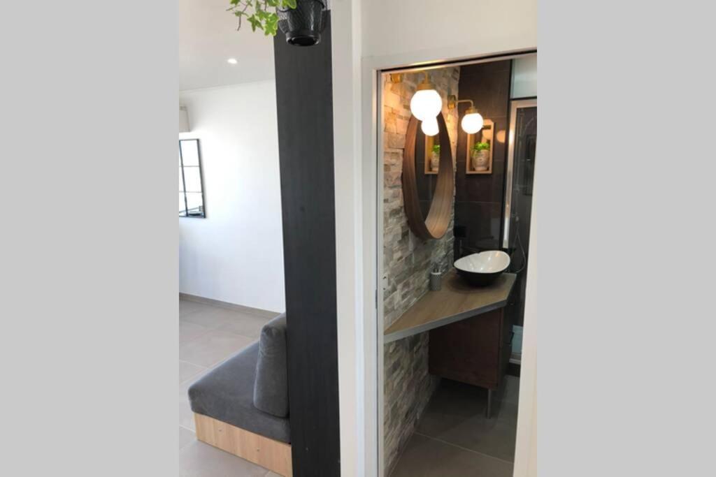 Appartement vue mer et port, refait a neuf pour vous ! Climatisé La Grande-Motte Exterior foto