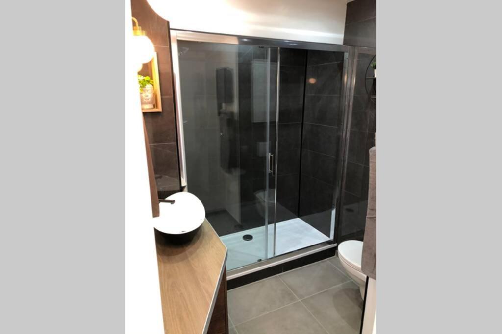 Appartement vue mer et port, refait a neuf pour vous ! Climatisé La Grande-Motte Exterior foto