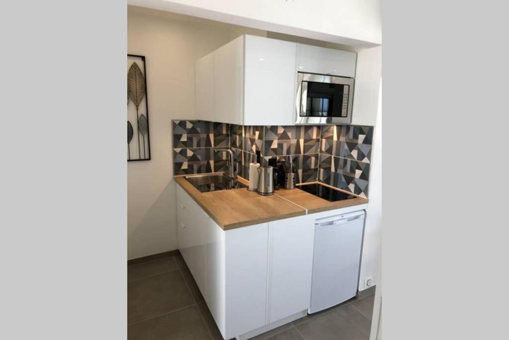Appartement vue mer et port, refait a neuf pour vous ! Climatisé La Grande-Motte Exterior foto